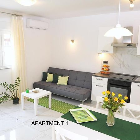 Ondina Apartments Pula Extérieur photo