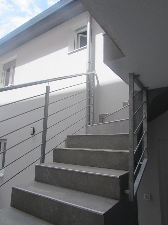 Ondina Apartments Pula Extérieur photo