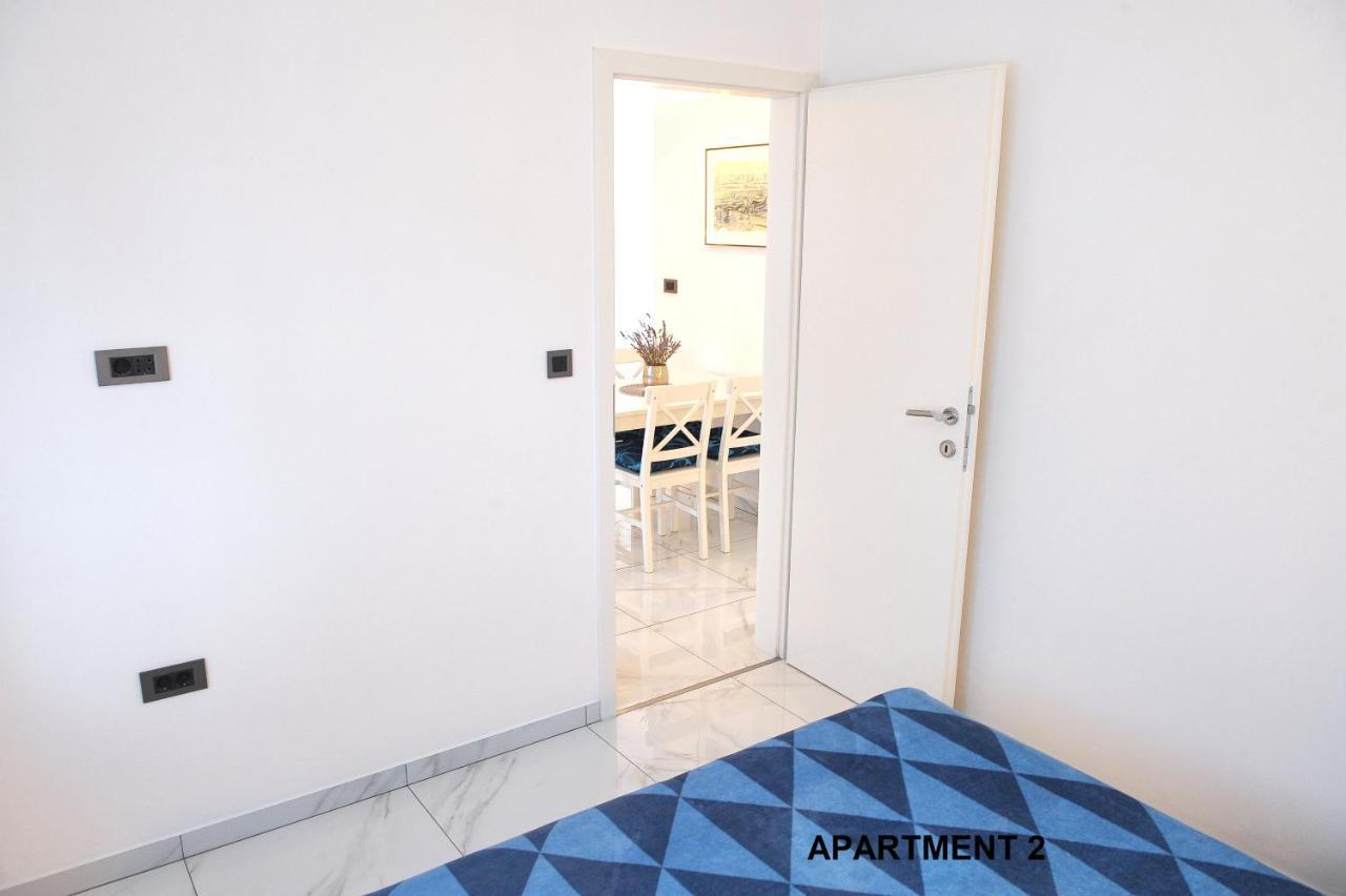 Ondina Apartments Pula Extérieur photo